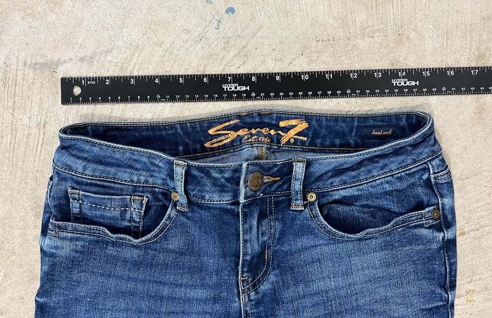 Vintage Y2K Seven7 Low Rise Bootcut Flare Jeans Women’s Size 8 - Picture 5 of 8